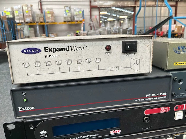 Diverse audio en video processing apparatuur (9x) - afbeelding 13 van  14
