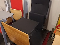 Diverse auditoriumstoelen - afbeelding 5 van  8