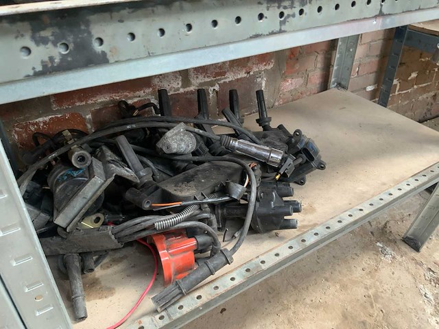 Diverse auto-onderdelen - afbeelding 4 van  6