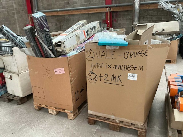 Diverse auto toebehoren - afbeelding 1 van  9