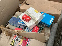Diverse auto toebehoren - afbeelding 3 van  5