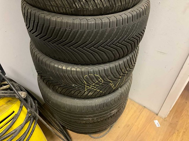 Diverse autobanden (18x) - afbeelding 8 van  8