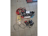 Diverse autoboosters en laders - afbeelding 2 van  2