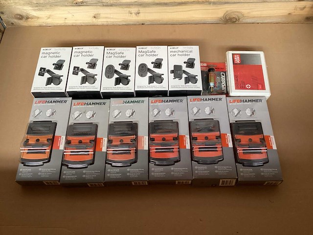 Diverse automotive accessoires - afbeelding 1 van  6