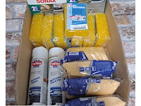 Diverse autoreinigings accessoiores - afbeelding 2 van  3
