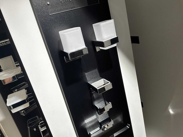 Diverse badkamer accessoires (27x) - afbeelding 8 van  16
