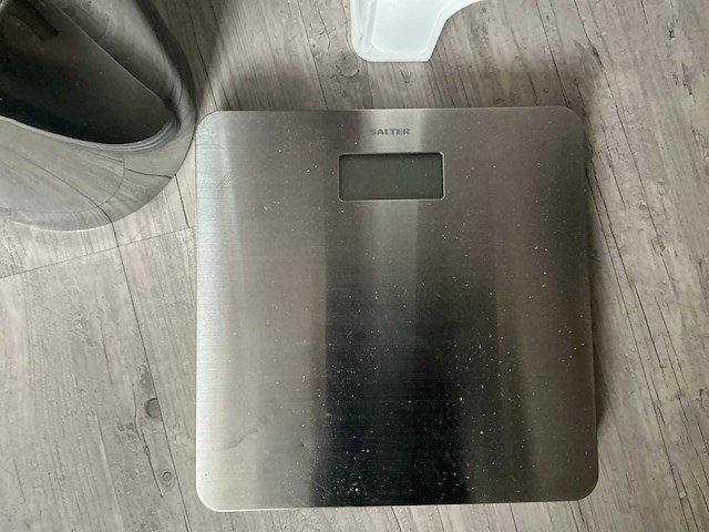 Diverse badkamer accessoires - afbeelding 4 van  4
