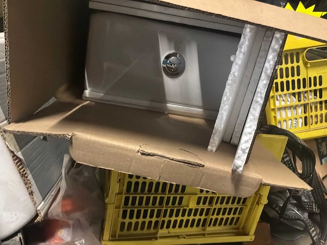 Diverse badkamermeubels - afbeelding 6 van  9