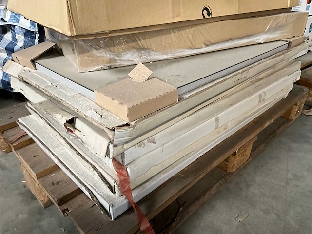 Diverse badkamerspiegels (9x) - afbeelding 6 van  6