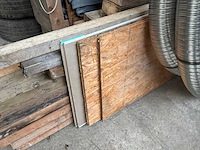 Diverse balken en planken - afbeelding 2 van  2
