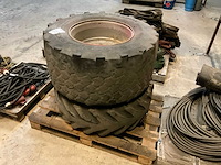 Diverse band met velg (2x) - afbeelding 1 van  5