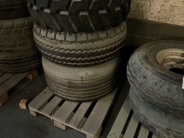 Diverse banden (10x) - afbeelding 4 van  10