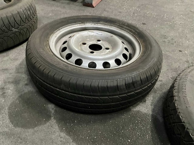 Diverse banden (3x) waaronder goodyear en continental - afbeelding 13 van  21