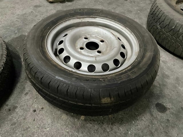 Diverse banden (3x) waaronder goodyear en continental - afbeelding 8 van  21