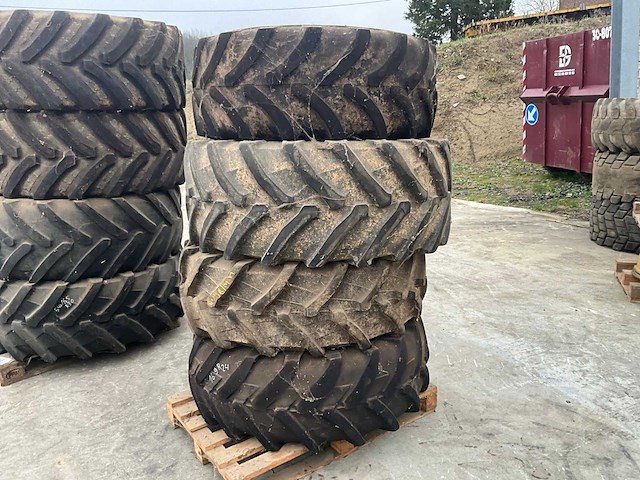 Diverse banden (4x) - afbeelding 1 van  8