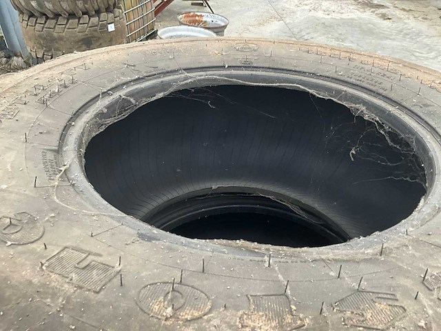 Diverse banden (4x) - afbeelding 7 van  8