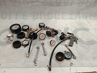 Diverse banden blazers / drukmeters - afbeelding 1 van  6