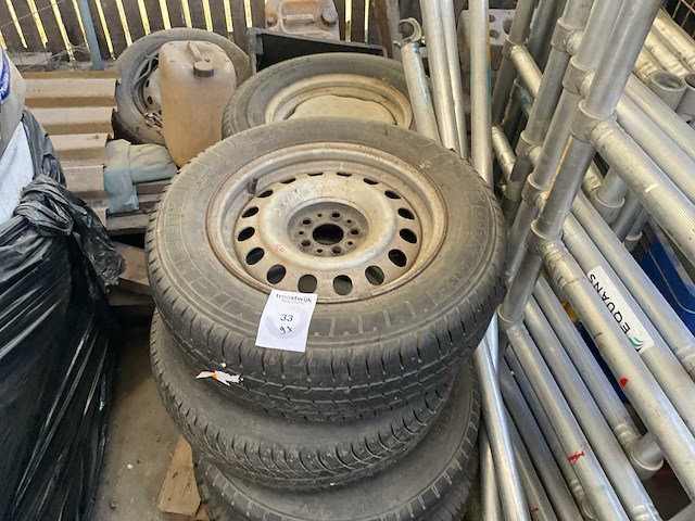 Diverse banden op velg (9x) - afbeelding 2 van  5