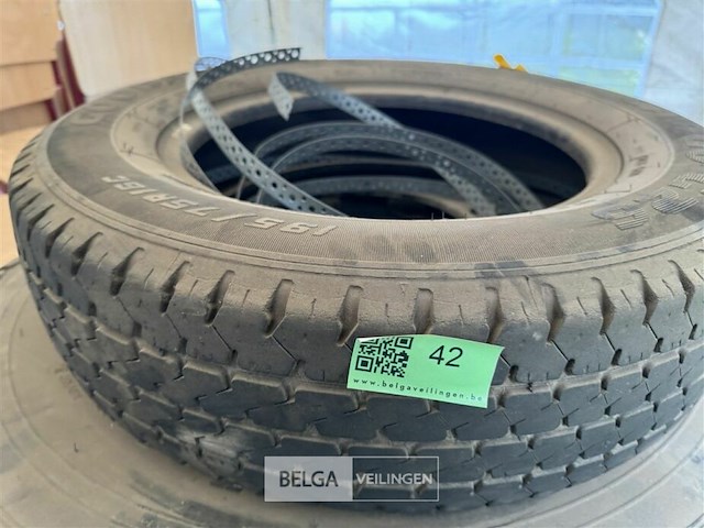 Diverse banden - afbeelding 3 van  14