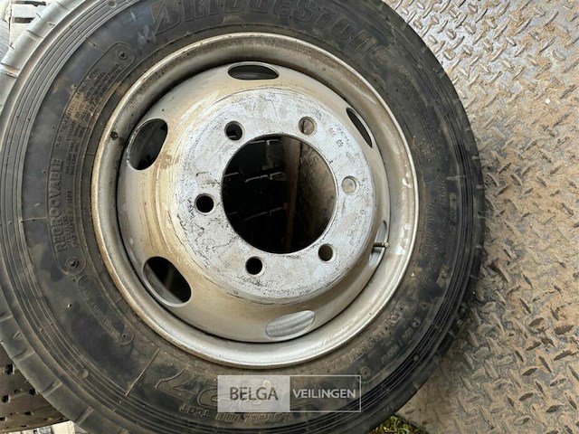 Diverse banden - afbeelding 6 van  14