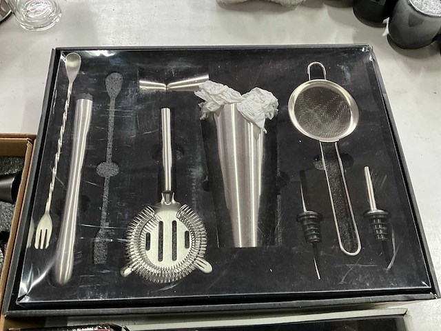 Diverse bar/cocktail shake sets van o.a. leopold vienna - afbeelding 6 van  11