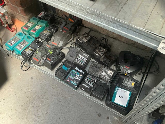 Diverse batterijladers (19x) - afbeelding 1 van  7