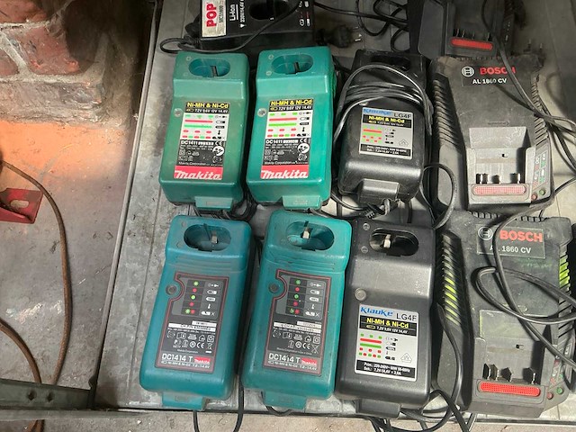 Diverse batterijladers (19x) - afbeelding 2 van  7