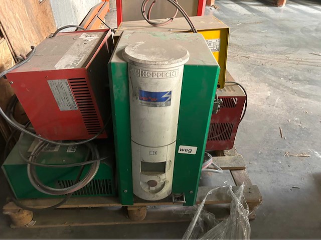 Diverse batterijladers (9x) - afbeelding 12 van  24