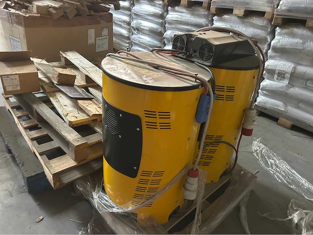 Diverse batterijladers (9x) - afbeelding 18 van  24