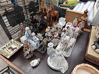 Diverse beeldjes en glazen - afbeelding 1 van  7