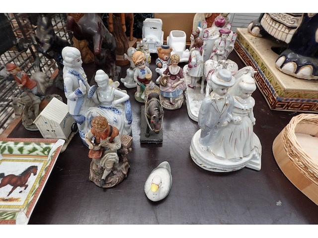 Diverse beeldjes en glazen - afbeelding 2 van  7