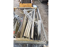 Diverse bekistingsmateriaal - afbeelding 3 van  5