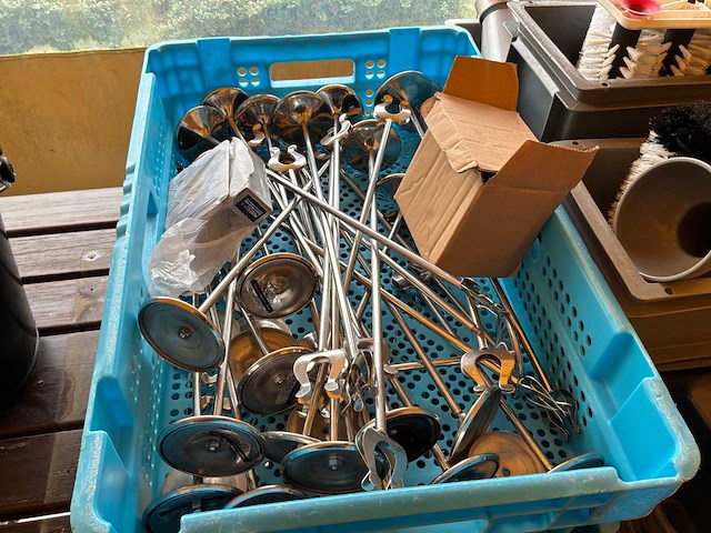 Diverse benodigdheden toog en tafel - afbeelding 8 van  12