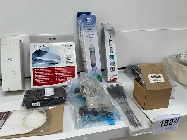 Diverse benodigdheden voor keukenapparatuur - afbeelding 4 van  6