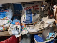 Diverse benodigdheden voor tegelzetters - afbeelding 4 van  24