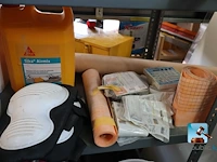Diverse benodigdheden voor tegelzetters - afbeelding 15 van  24