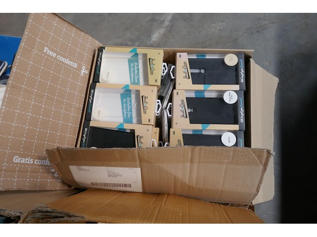 Diverse beschermhoezen en tabletcases - afbeelding 4 van  5