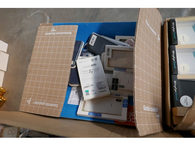 Diverse beschermhoezen en tabletcases - afbeelding 5 van  5