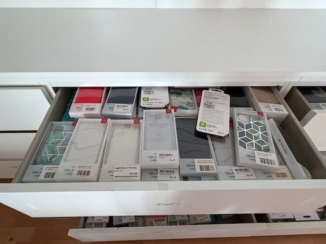 Diverse beschermhoezen voor gsm's en tablets - afbeelding 12 van  17