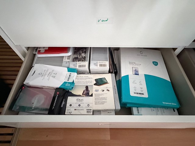 Diverse beschermhoezen voor gsm's en tablets - afbeelding 13 van  17