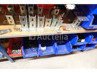 Diverse beslagen en bevestigingsmiddelen - afbeelding 2 van  31