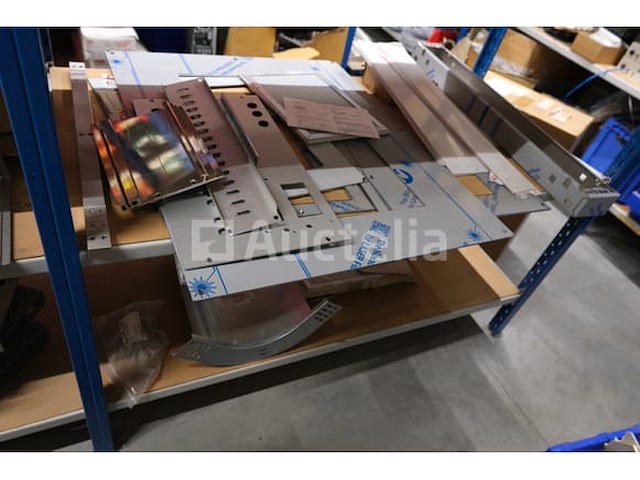 Diverse beslagen en bevestigingsmiddelen - afbeelding 7 van  31