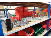 Diverse beslagen en bevestigingsmiddelen - afbeelding 9 van  31