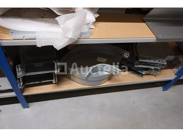 Diverse beslagen en bevestigingsmiddelen - afbeelding 14 van  31