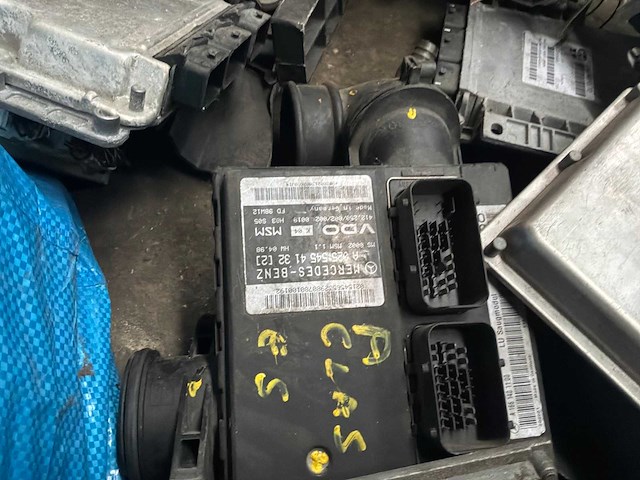 Diverse besturingseenheid - afbeelding 3 van  8