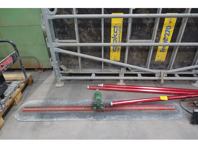Diverse beton afwerkspanen - afbeelding 3 van  4