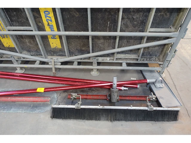 Diverse beton afwerkspanen - afbeelding 4 van  4
