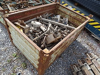 Diverse betonapparatuur - afbeelding 1 van  3