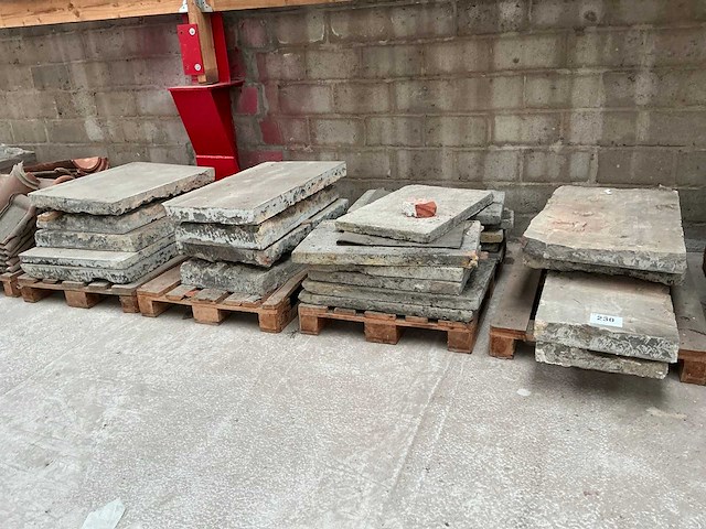 Diverse betonblokken (23x) - afbeelding 1 van  5