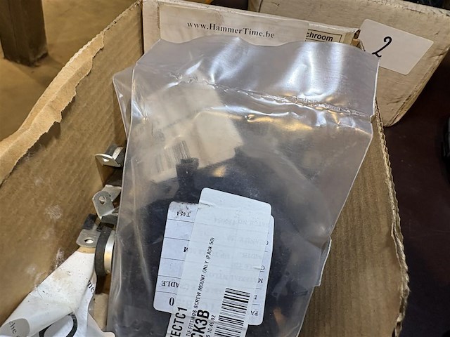 Diverse beugels - afbeelding 1 van  2